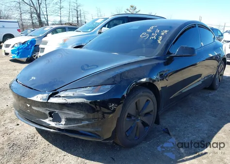 2024 Tesla Model 3 Long Range Dual Motor All-Wheel Drive z USA, uszkodzony, nr VIN 5YJ3E1EB1RF730416